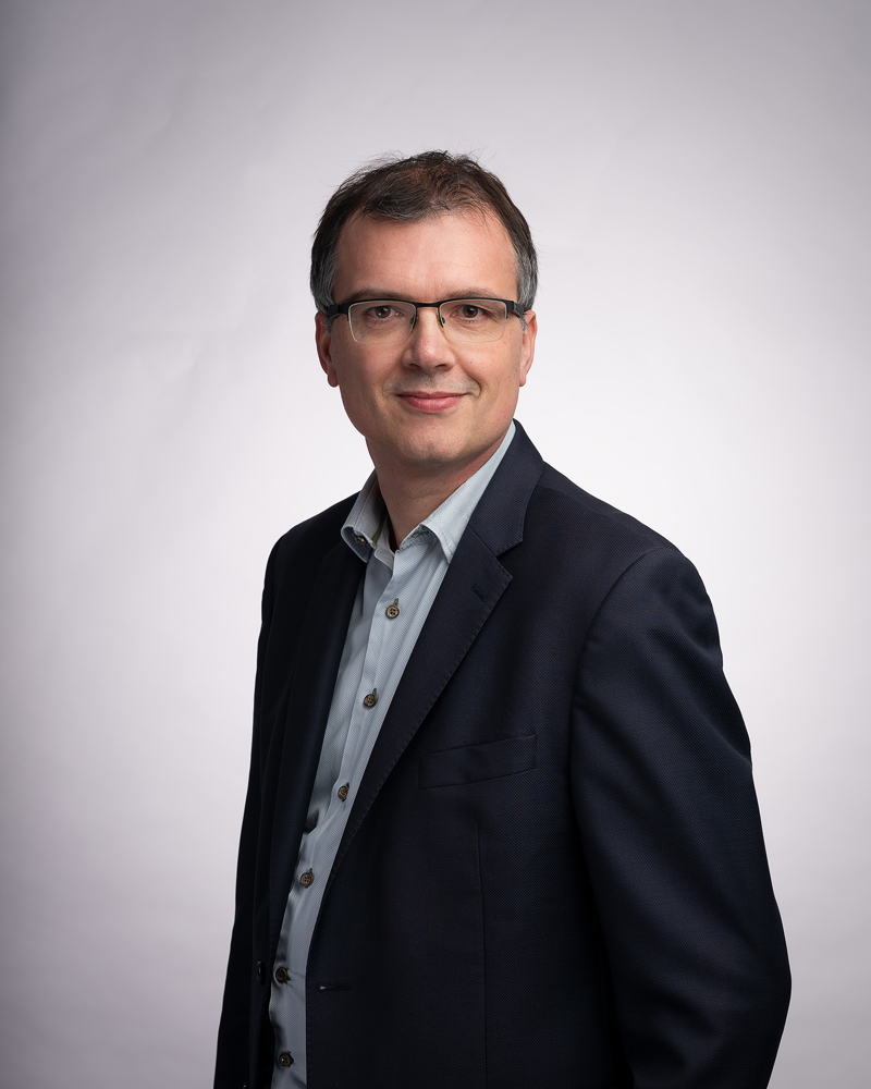 mr. G.J.H. de Vos