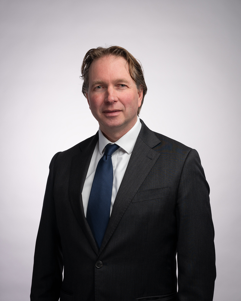 mr. S.M. Oude Alink